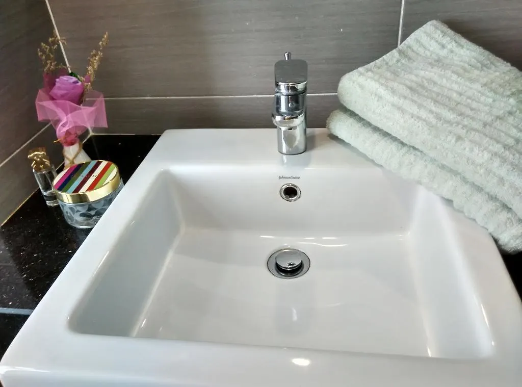 Apartment D'Esplanade Residence - Sweet Dreams @ City Mall
